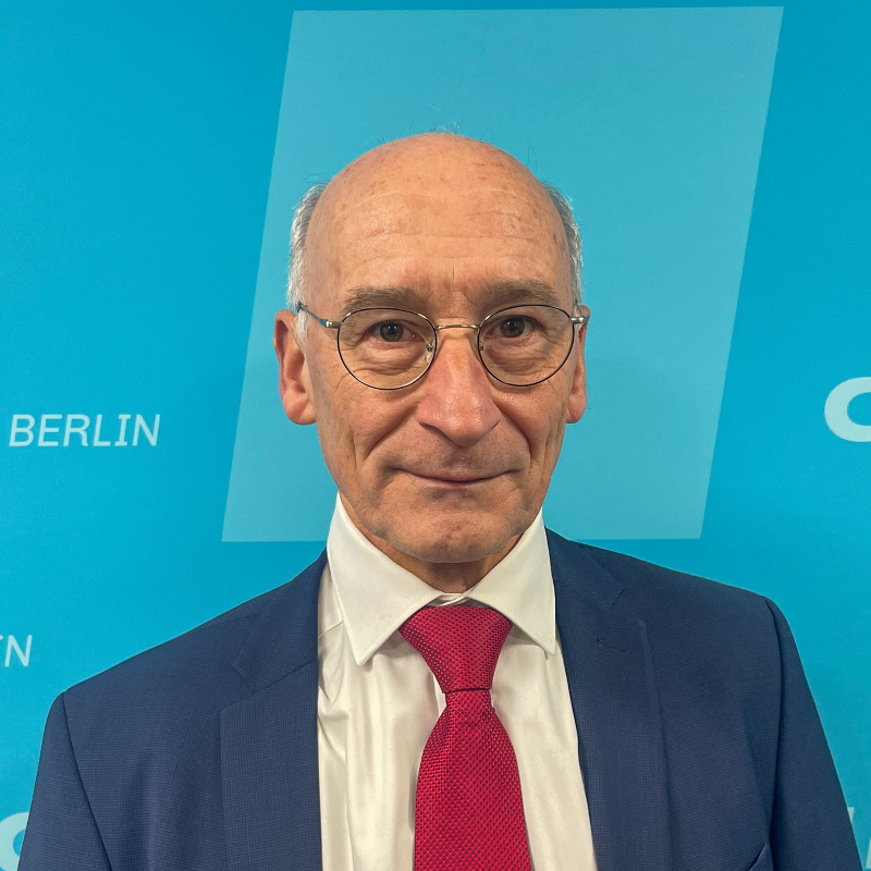  Dietmar Hlscher